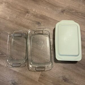 Pyrex set of 3 new